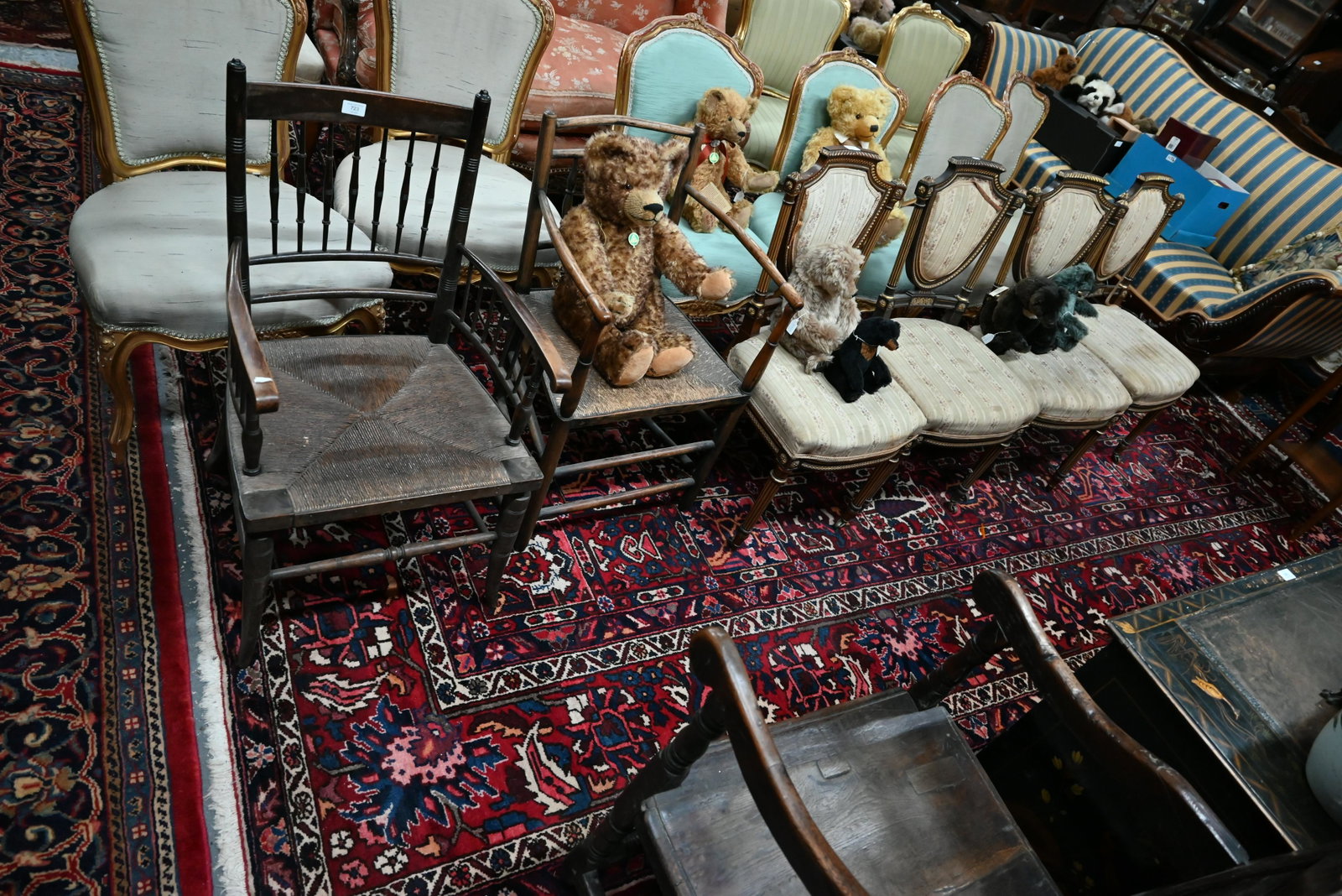 A Persian Baktiari red ground tile design carpet, 405: A Persian Baktiari red ground tile design carpet, mid 20th century, 405 cm x 322 cm