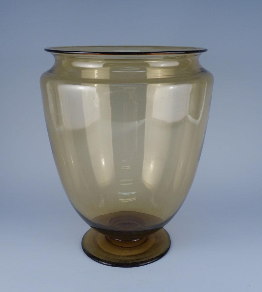 Steuben Large Classical Form Amber Footed Urn Form 938: Steuben Large Classical Form Amber Footed Urn Form 938 11" tall