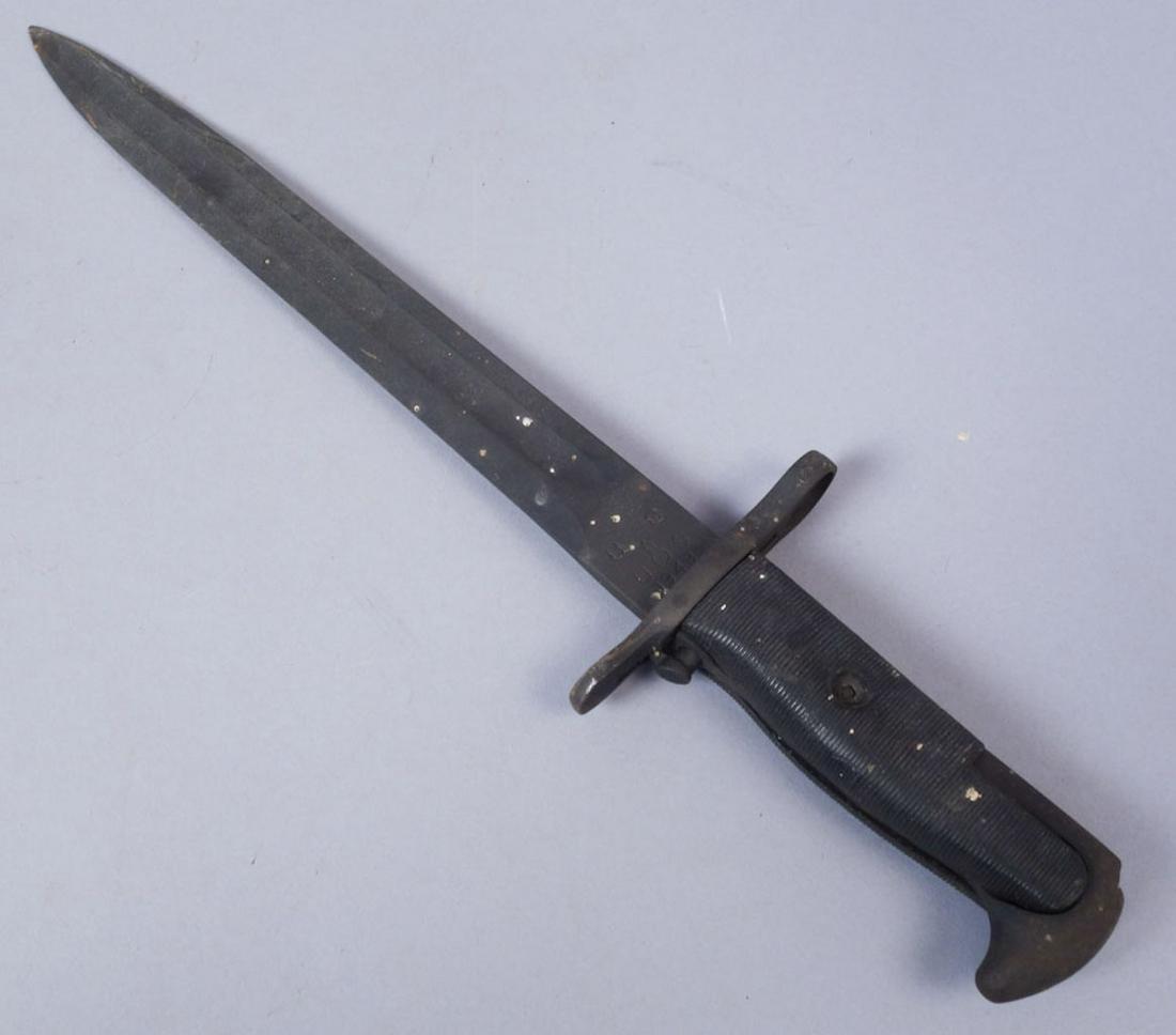 US M-4 Bayonet Knife: US M-4 bayonet. Stamped "UC US 1943 0971". total 14 1/2", blade 9 7/8"