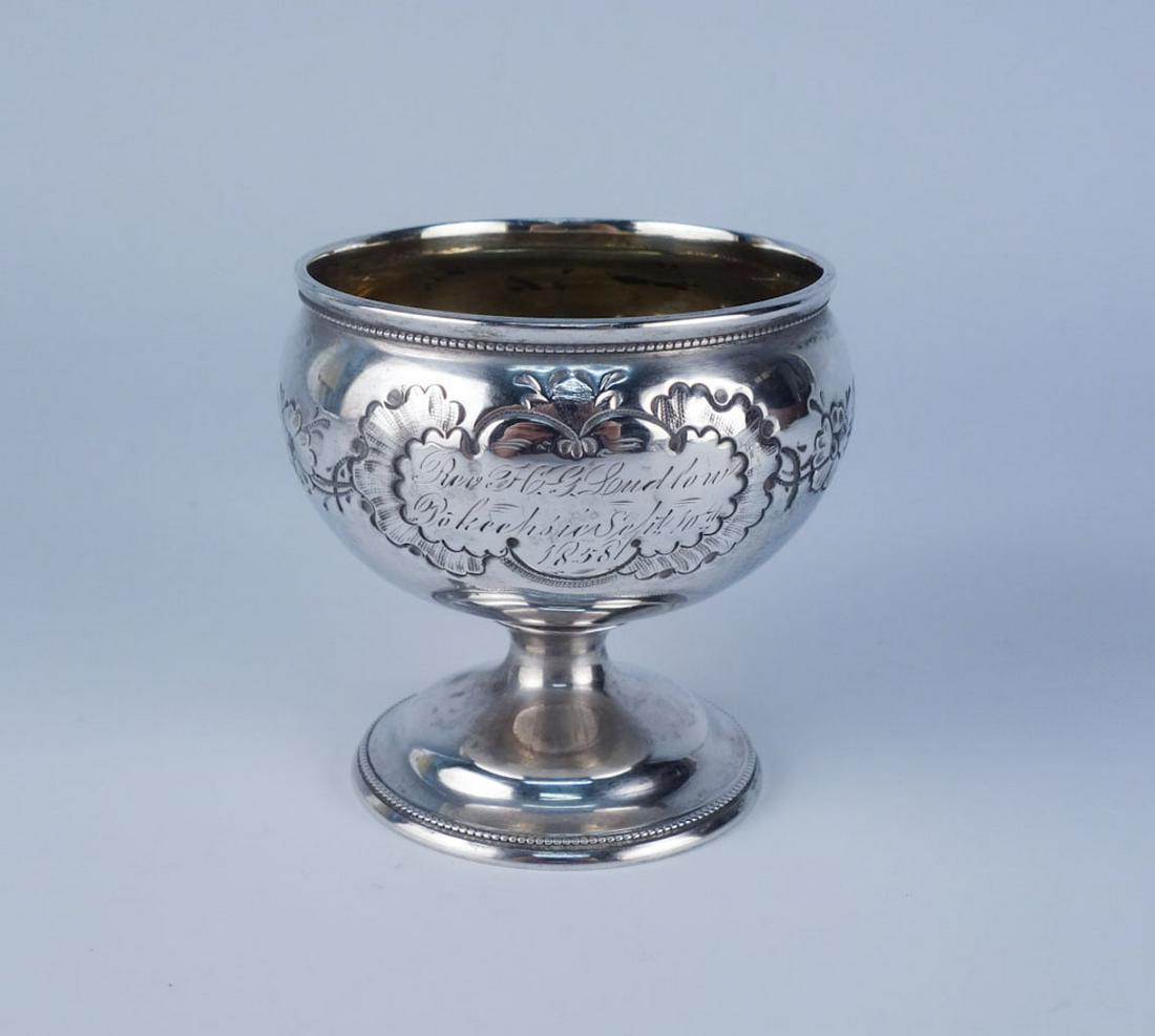 Abolitionist American Coin Silver Salt Cellar HG Ludlow: This is a rare estate found antique salt cellar, which belonged to Reverend Henry Gilbert Ludlow (1797-1867) of Poughkeepsie, New York. Rendered in fine American Coin silver, this ornate repousse cell