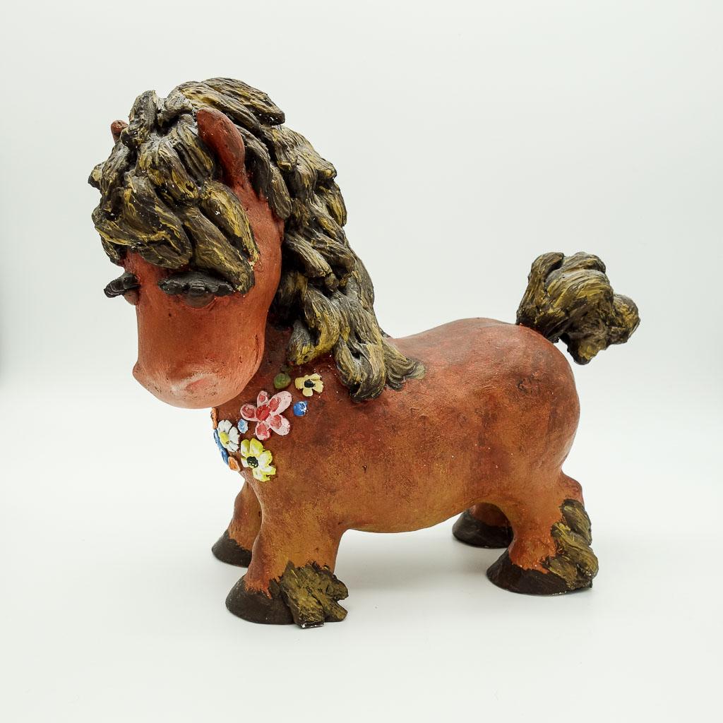 Arto Monaco Adirondack Storytown Ceramic Horse Figurine: This is a charming signed ceramic horse figurine from New York artist and visionary Arto Monaco (d.2003). Monaco began his career as a set designer for MGM, Paramount, Warner Brothers, and Disney Stud