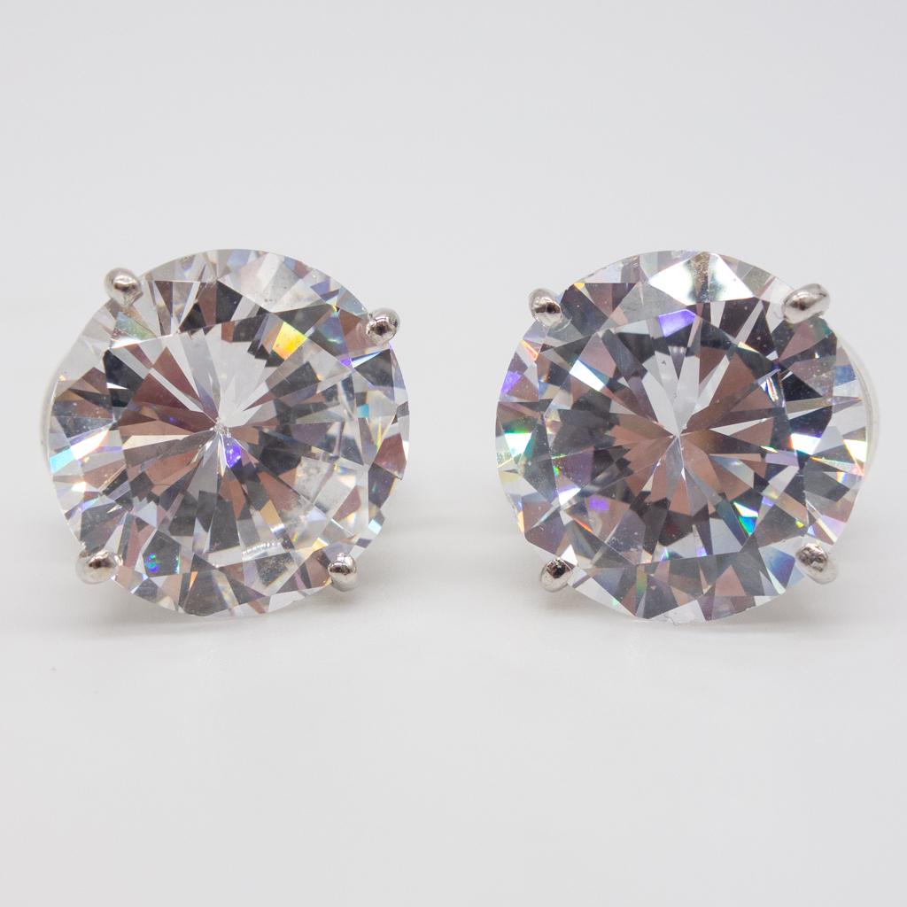 Contemporary 14K White Gold Large Clip Earrings (1 of 3)