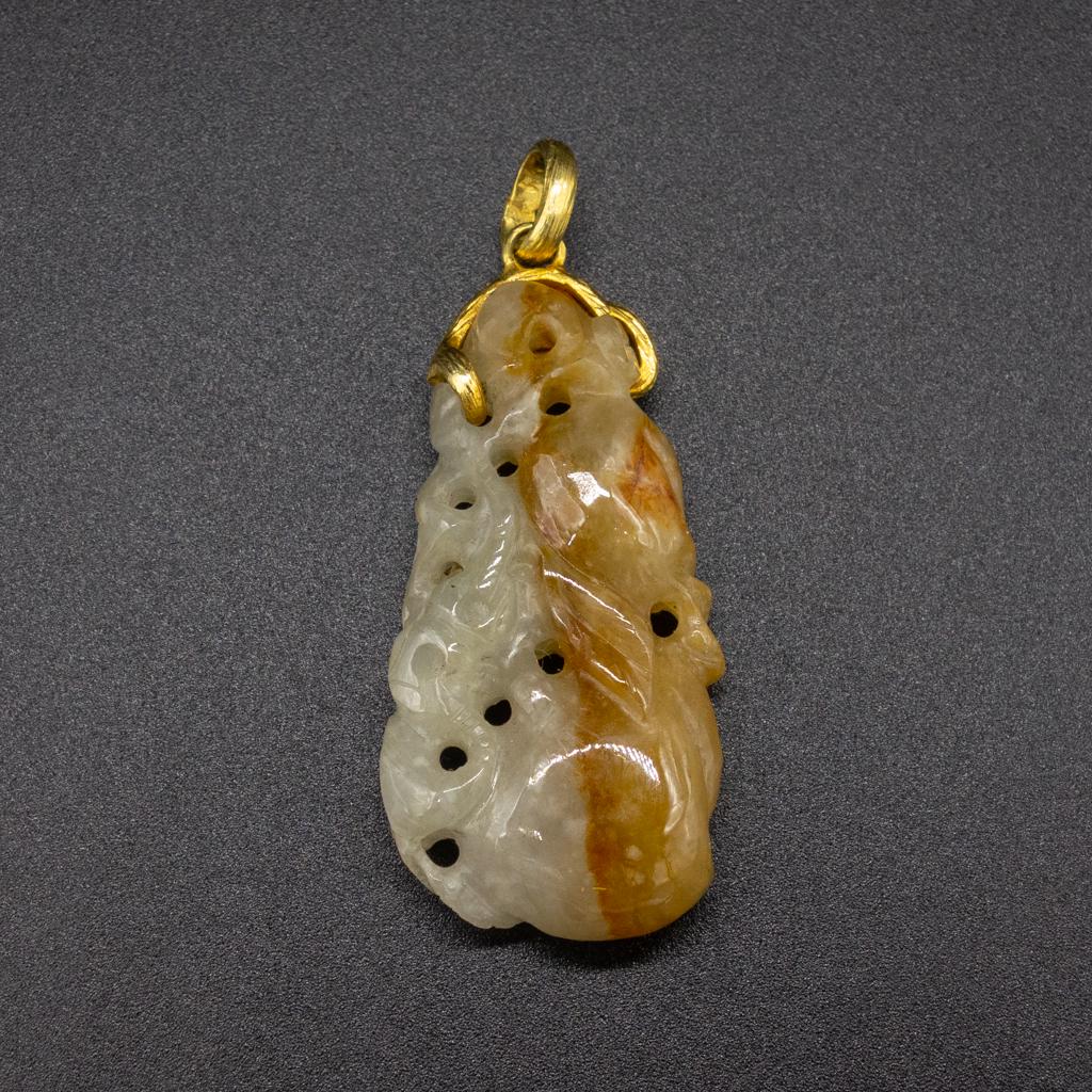 Carved Celadon Jade Pendant of Vining Fruit in Gold (1 of 3)