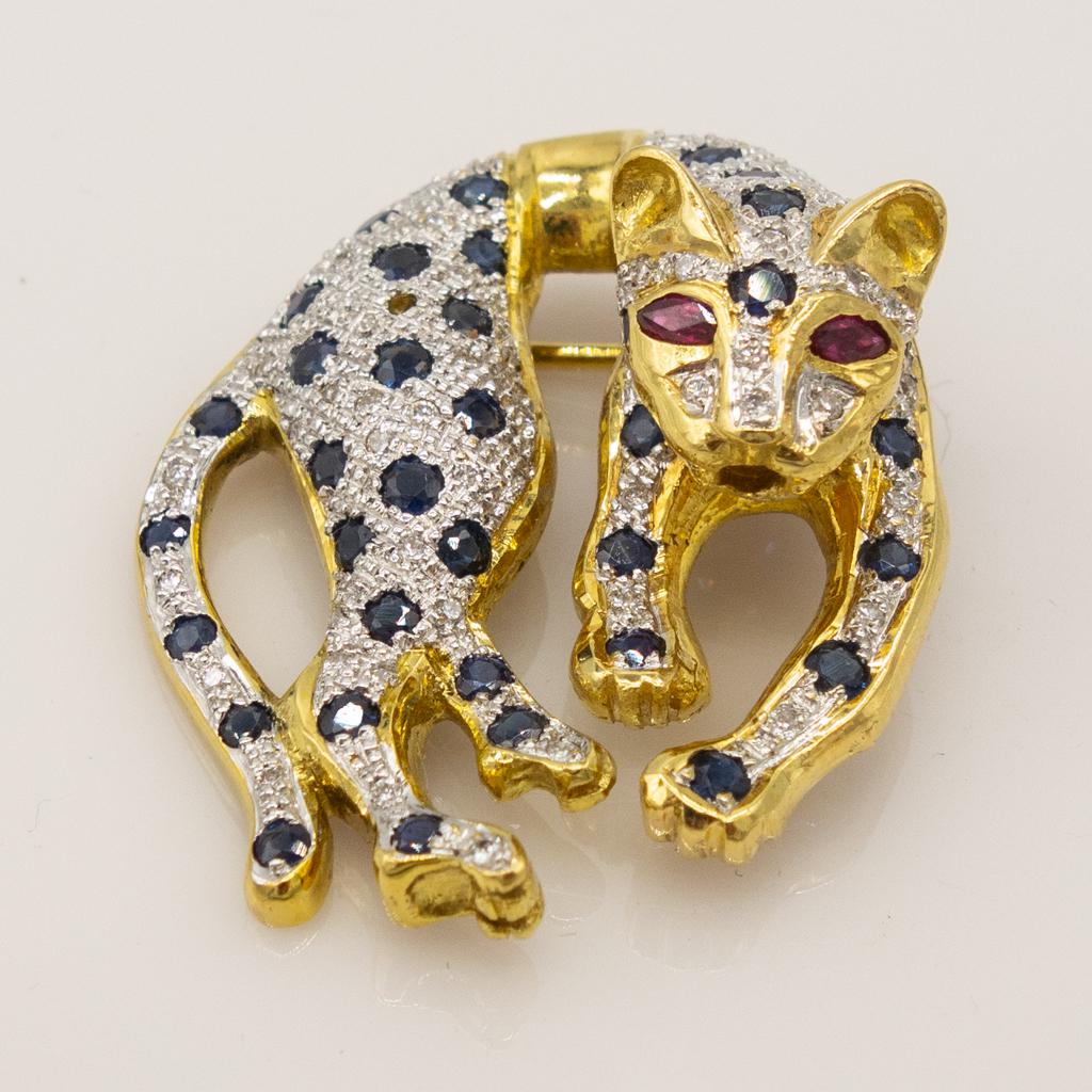 Leopard Brooch in Gold Diamond Sapphire and Ruby (1 of 4)
