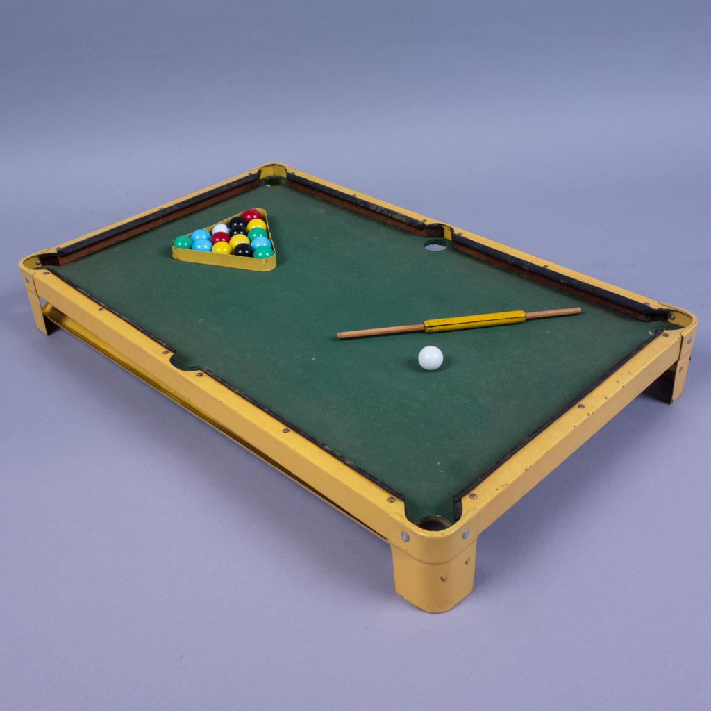 Modern Boy Tabletop Billiards Game w Brooks Bros Box (1 of 7)