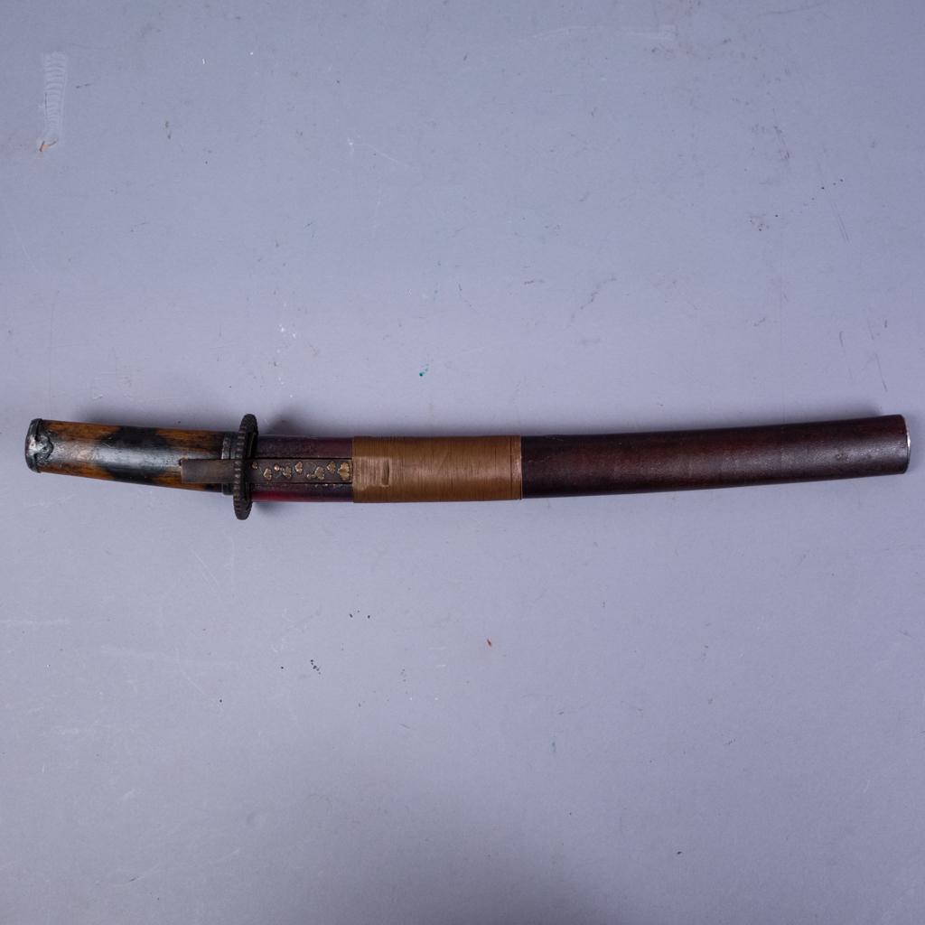 Antique Japanese Wakizashi Sword w Kozuka Knife, Sheath (1 of 13)
