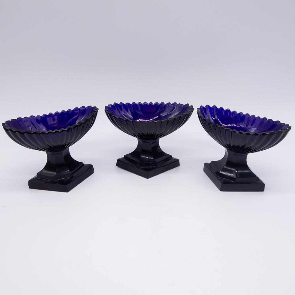 Early 19c Lot 3 Cobalt Blue Glass Footed Salt Dips (1 of 5)