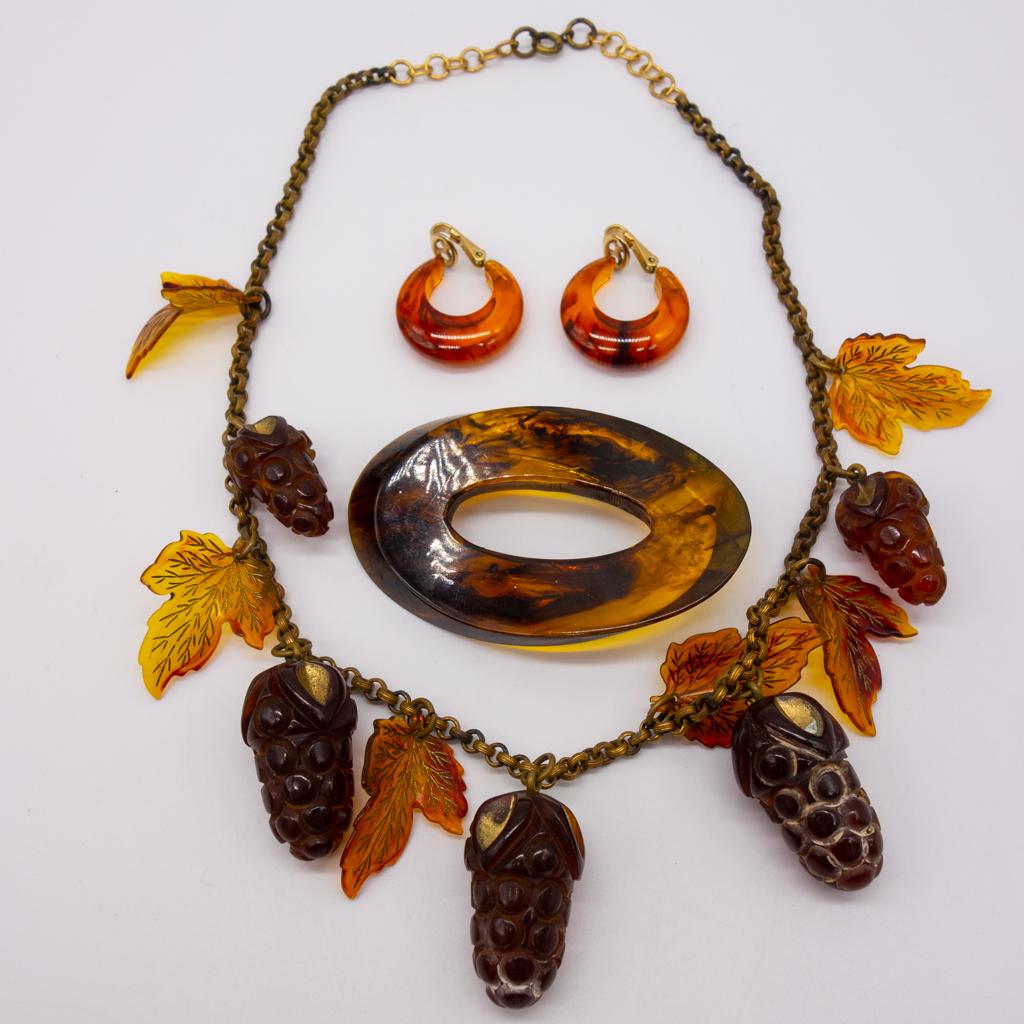 Vintage Bakelite Amber Colored Jewelry incl Trifari (1 of 2)