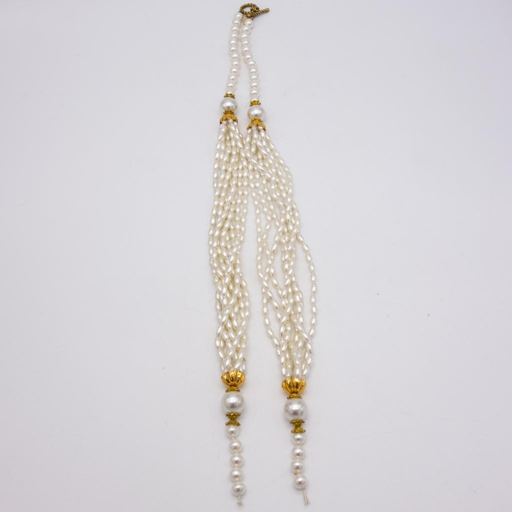 Vintage Mid Century VRBA Tassel Necklace for Repair: This is a vintage designer VRBA tassel necklace from designer Lawrence VRBA, a designer who struck out on his own after working for the famed American jewelry designer Miriam Haskell.