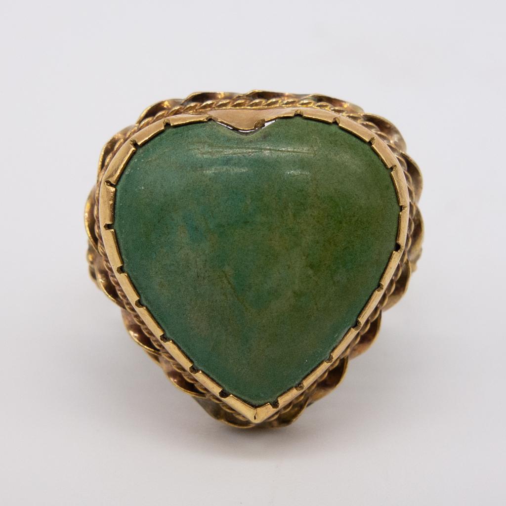 Vintage Solid Gold Turquoise Heart Ring Size 5.5 (1 of 2)