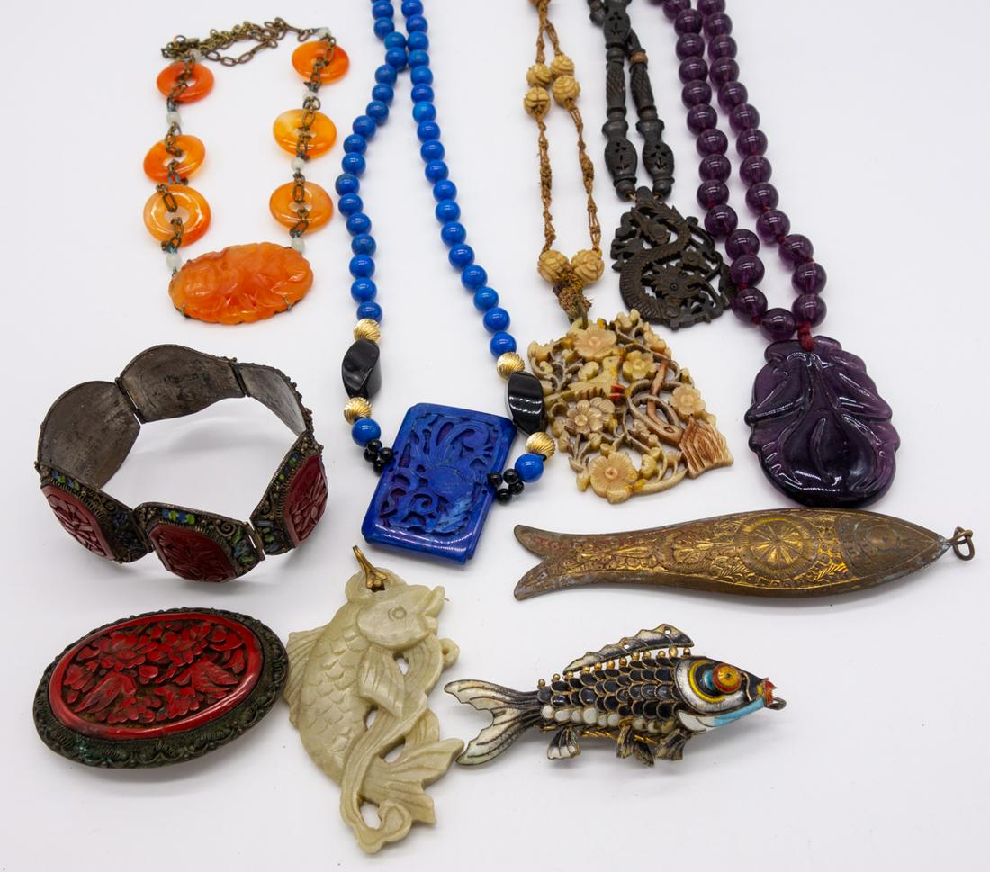 Vintage Lot Asian Fashion Jewelry incl Articulated Fish (1 of 1)