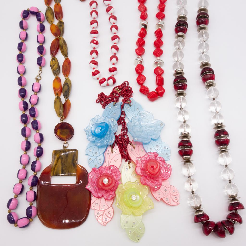 Vintage Mid Century Bakelite and Plastic Necklaces (1 of 1)