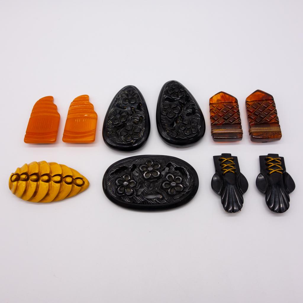 Vintage Bakelite Carved Clips, Brooch incl Butterscotch (1 of 2)