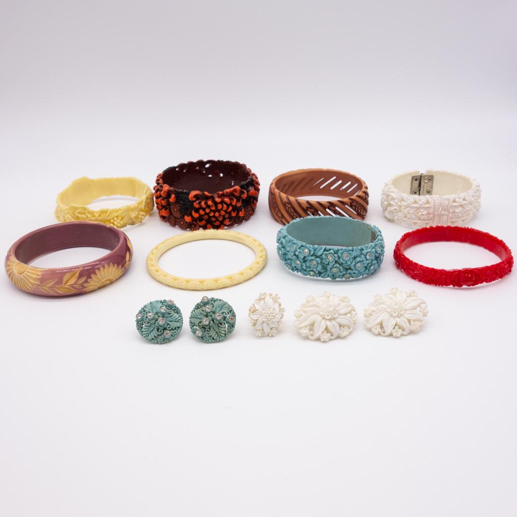 Vintage Mid Century Floral Bangle Bracelets Earrings (1 of 1)