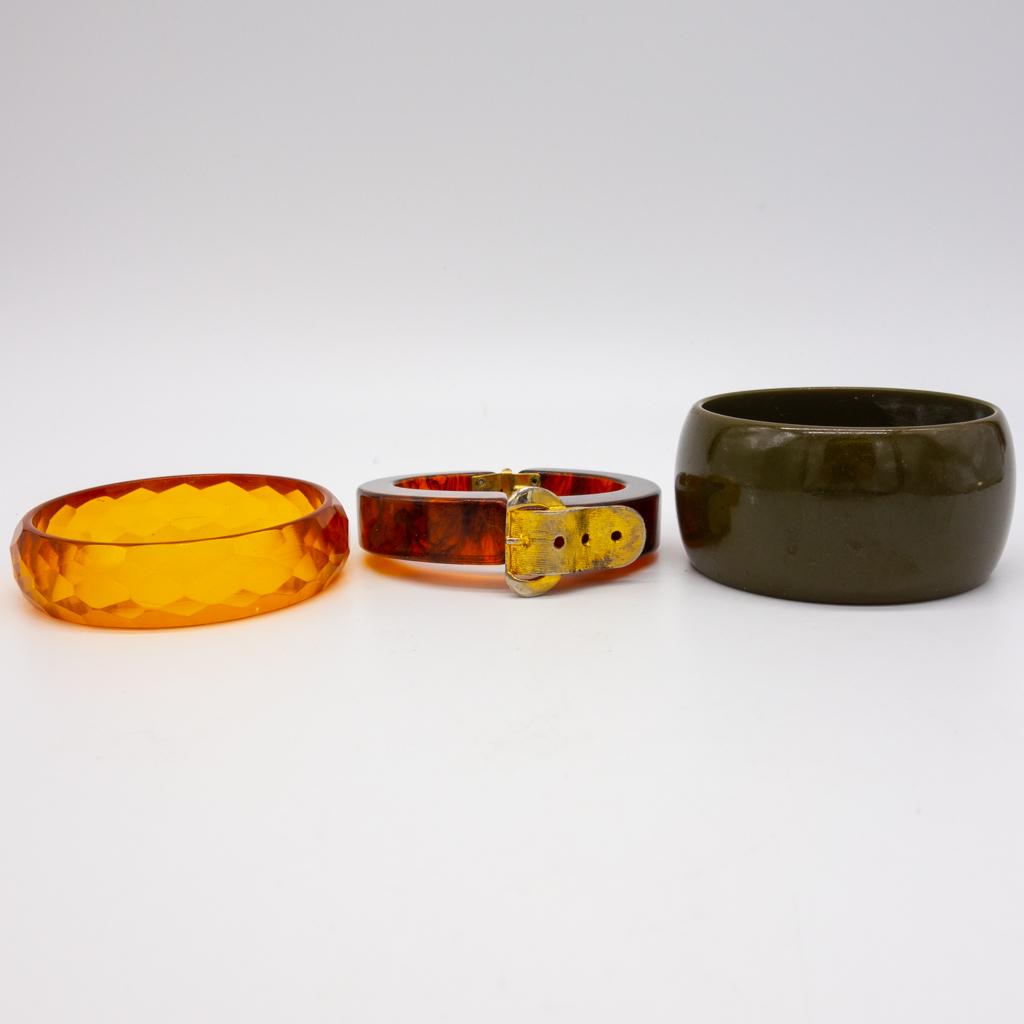 Vintage Lot 3 Bakelite Bracelets incl Hinged, Faceted (1 of 1)