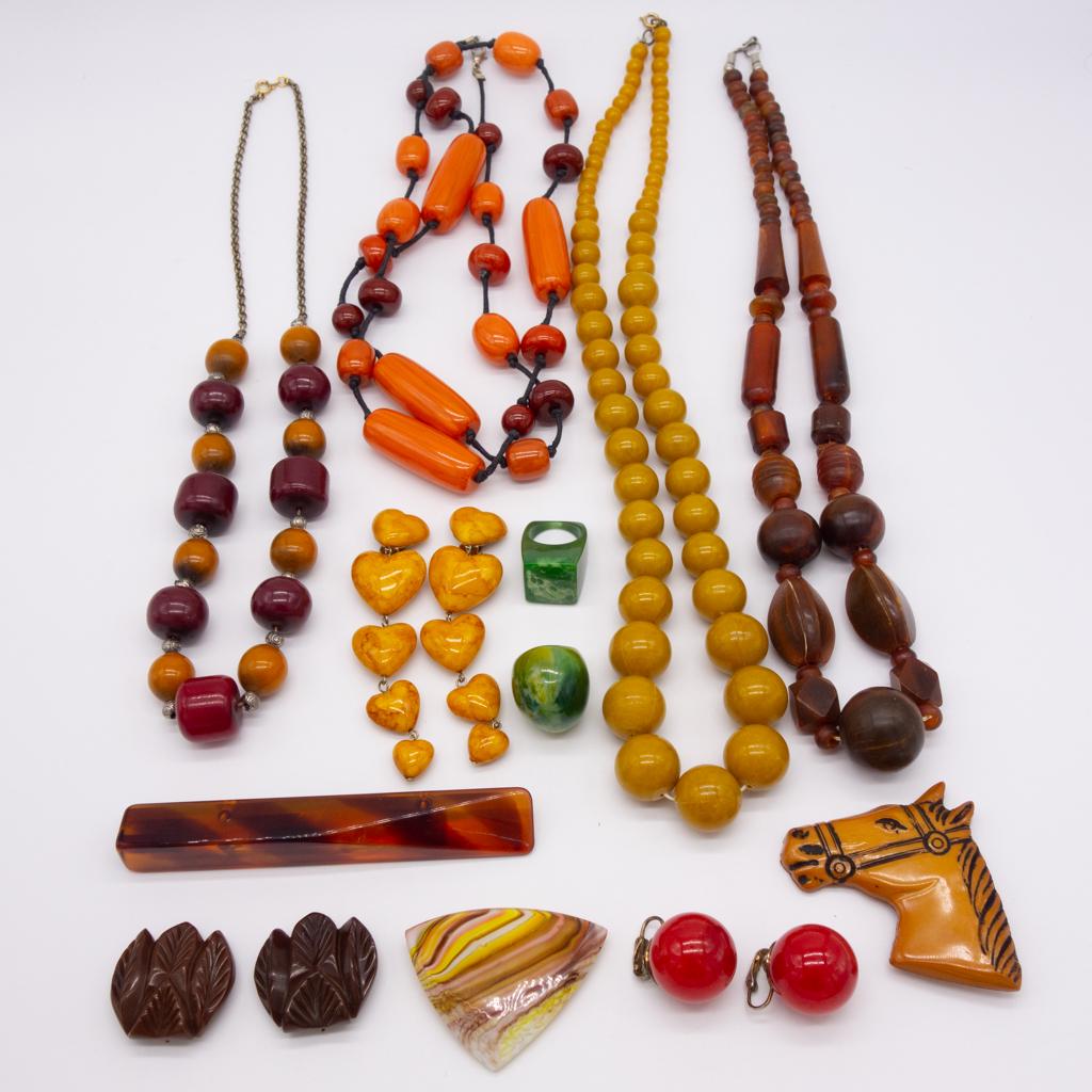 Vintage Lot Plastic Jewelry incl Necklaces, Brooches (1 of 1)