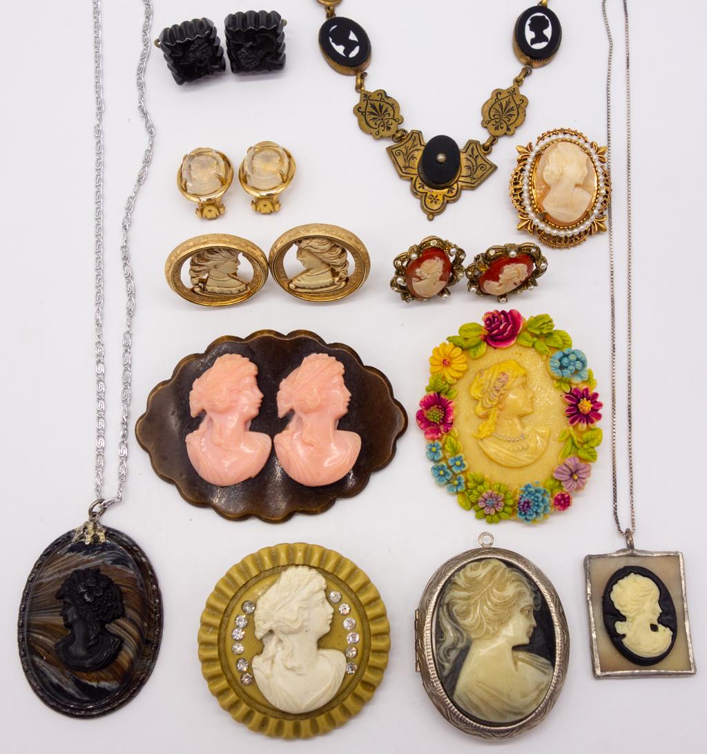Vintage Lot Cameo Style Ladies Jewelry incl Florenza (1 of 1)