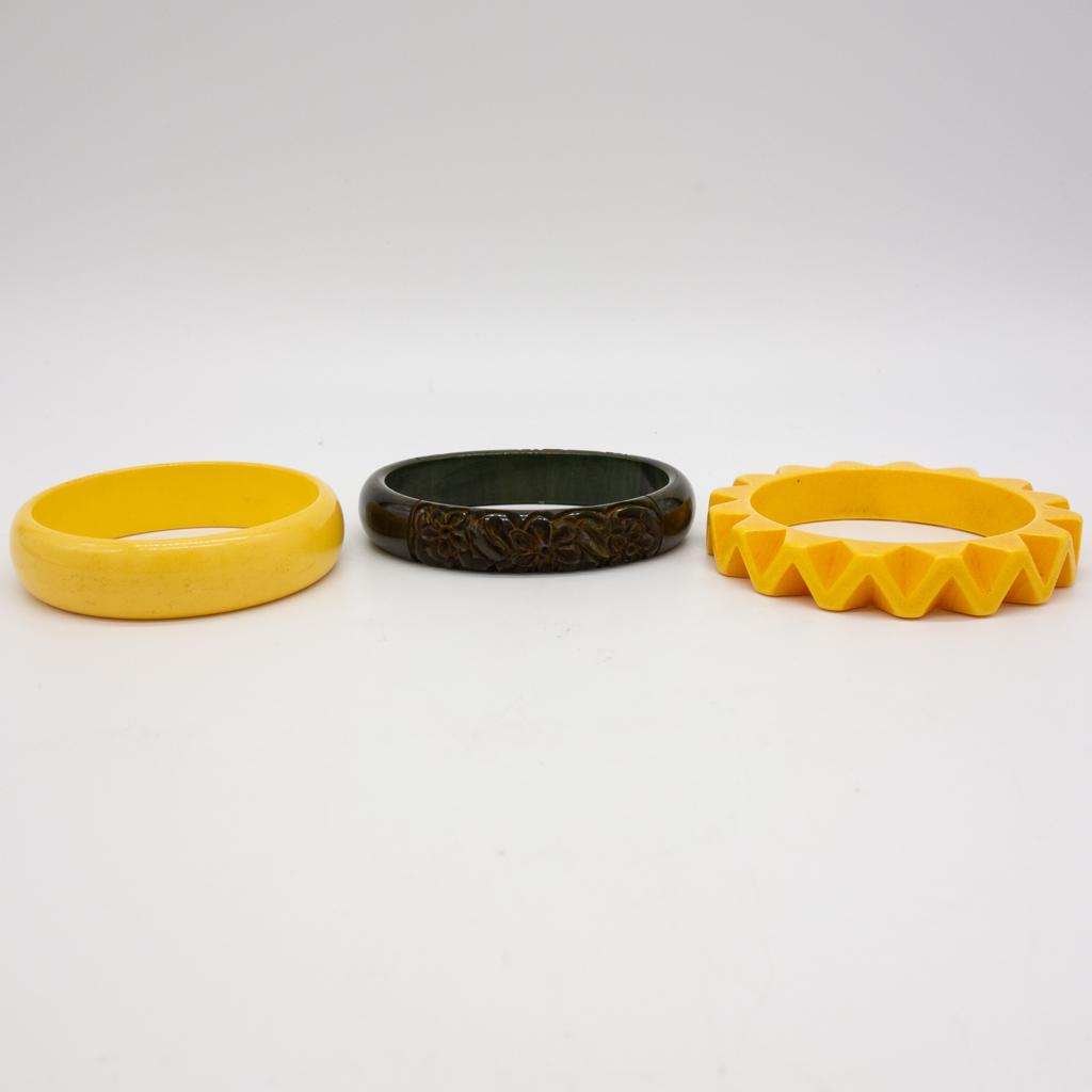 Vintage Lot of 3 Bakelite Bracelets Marbled, Carved (1 of 1)