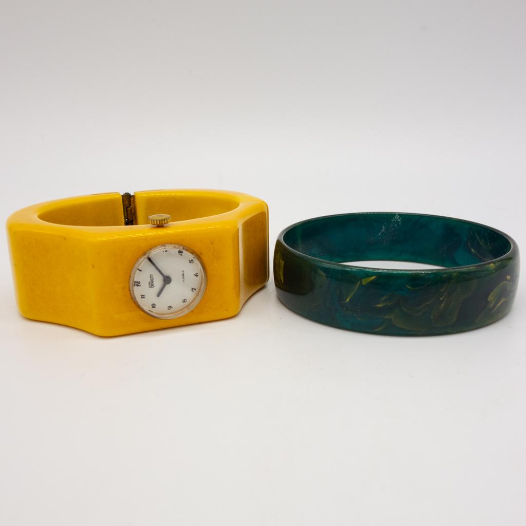Vintage Bakelite Bangle Bracelet and Wristwatch Cuff (1 of 2)
