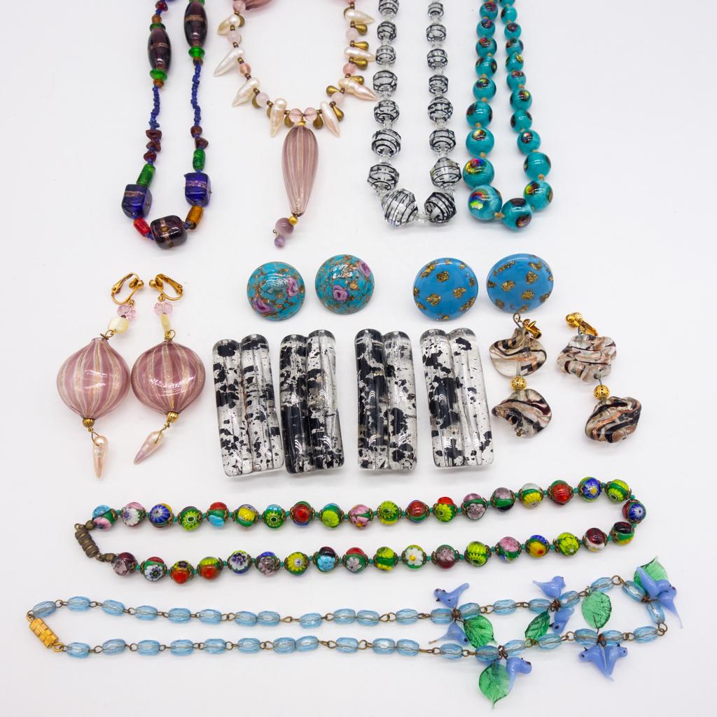 Vintage Lot Art Glass Ladies Jewelry incl Lampwork (1 of 1)