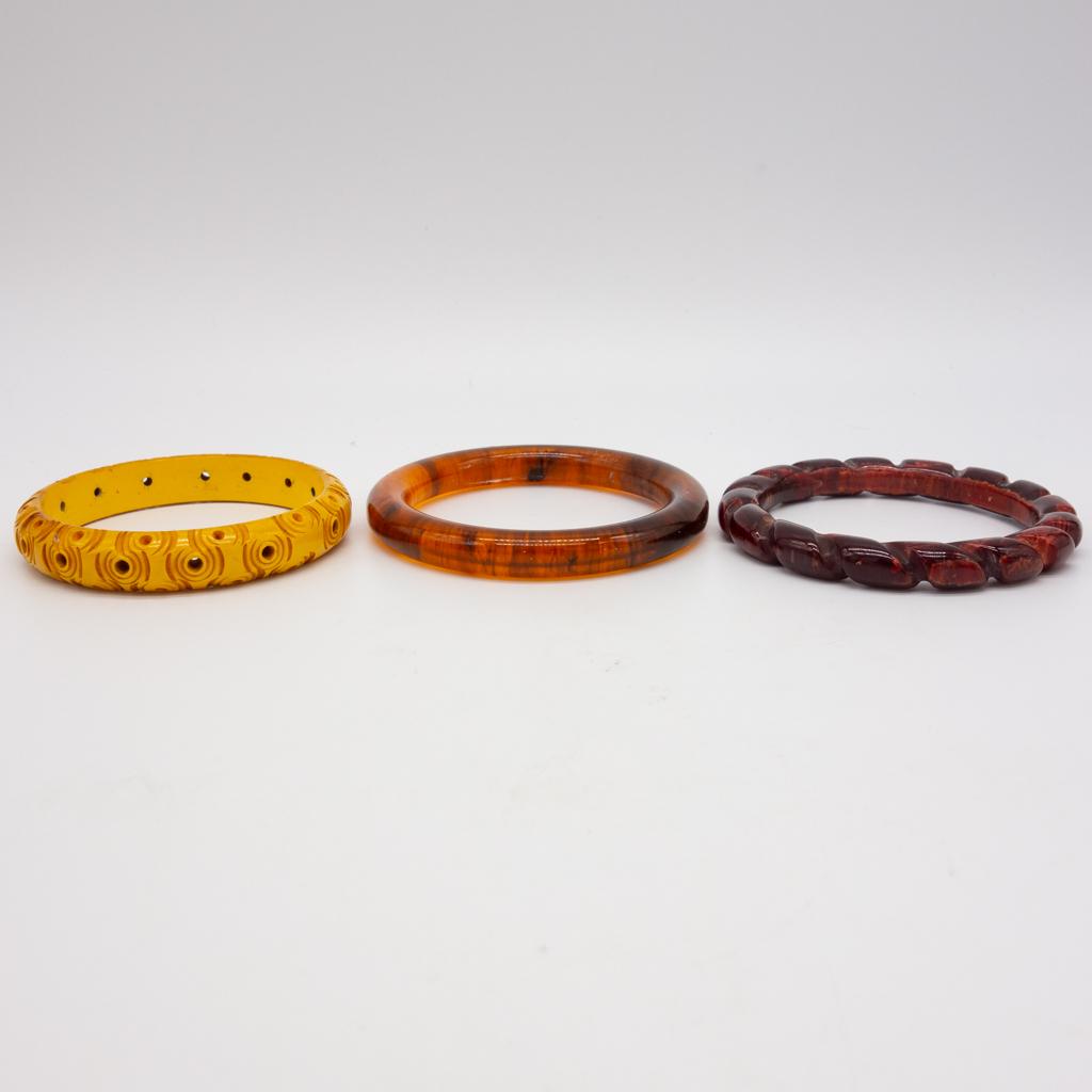 Vintage Lot of 3 Bakelite Bangle Bracelets incl Carved (1 of 1)