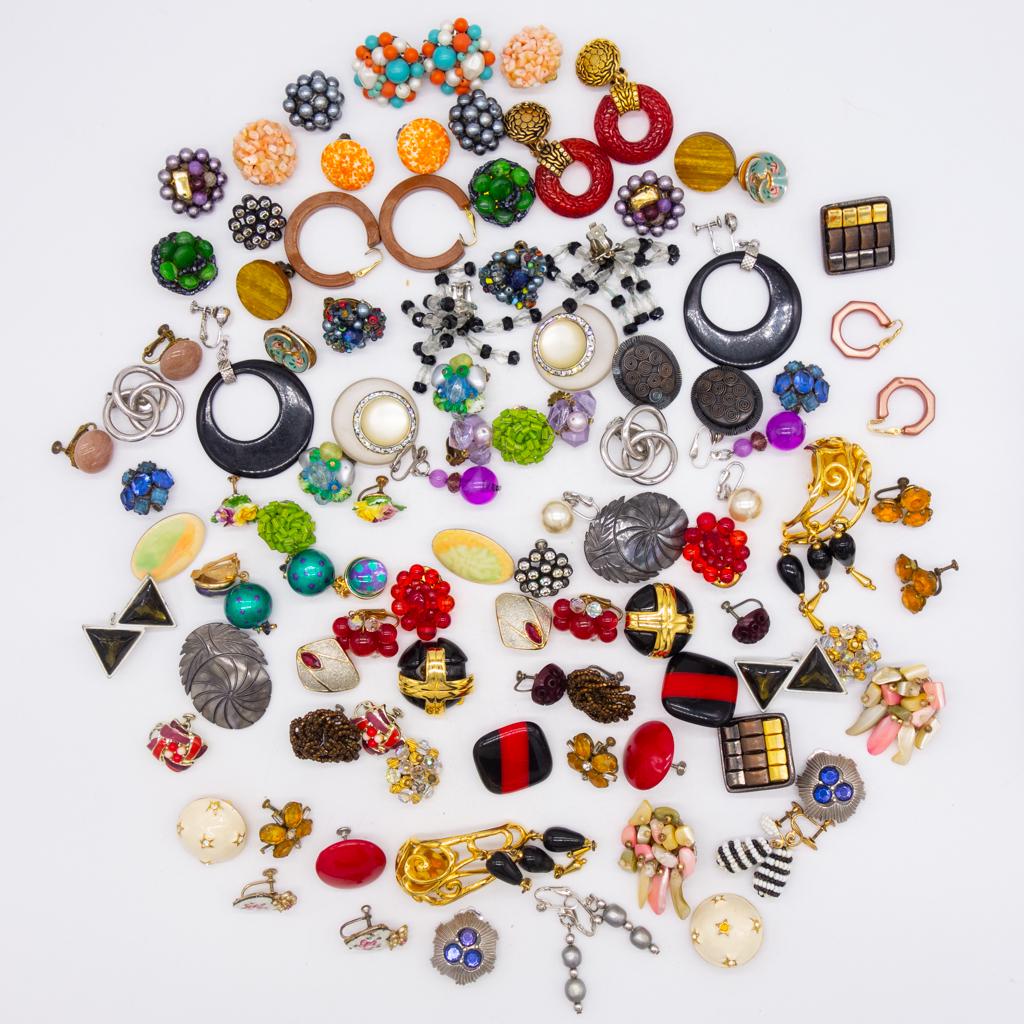 Vintage 50 Prs Earrings incl Guilloche, Miriam Haskell (1 of 2)