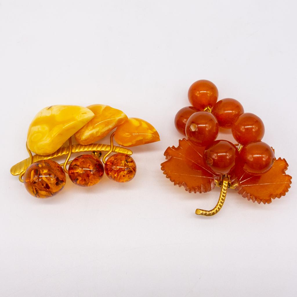 2 Vintage Mid Century Silver Gilt Baltic Amber Brooches (1 of 4)