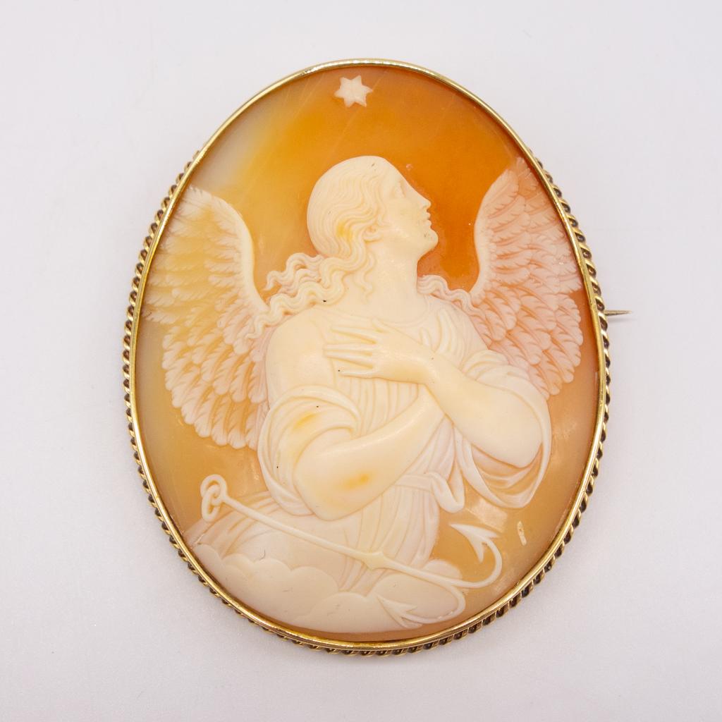 Antique 14K Gold Large Angel Cameo Brooch (1 of 3)