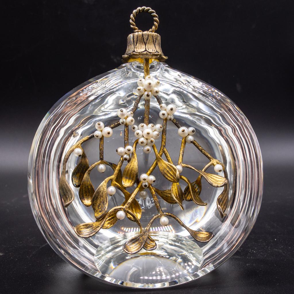 Steuben Crystal Vermeil Pearl Mistletoe Christmas Ball (1 of 9)