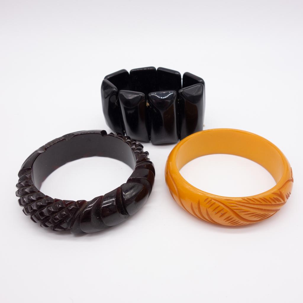 Lot 3 Vintage Carved Bakelite Bangle Panel Bracelets (1 of 2)