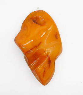 Vintage Large Natural Butterscotch Baltic Amber Brooch Pin: This is an exceptional large natural Baltic butterscotch amber brooch pin. 4 1/2 x 2 3/4". It weighs 103.7g