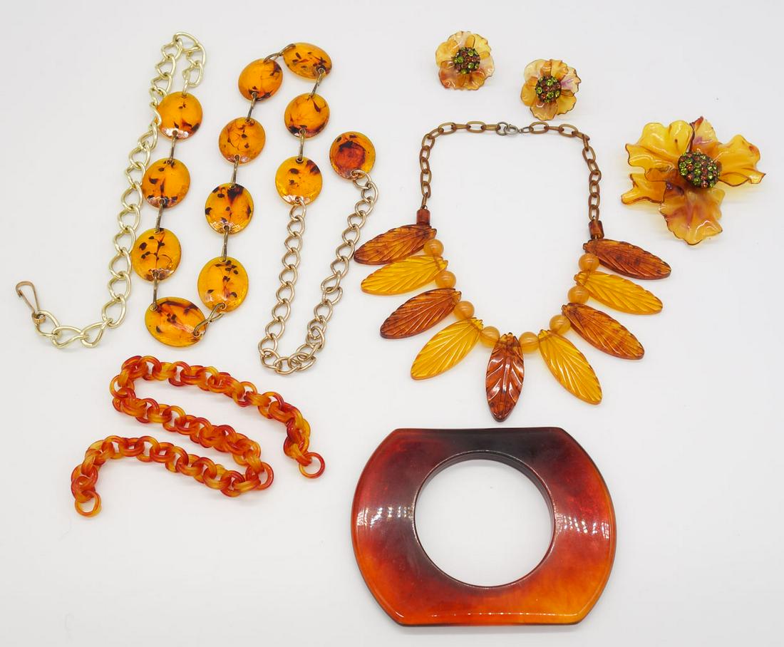 Vintage Faux Tortoise Shell Jewelry, Belt and Lucite Vendome Floral Suite (1 of 3)