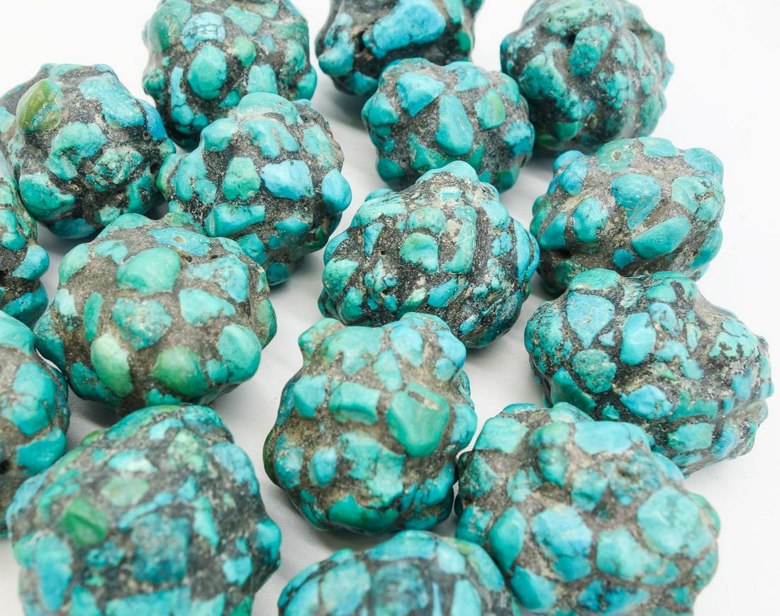 Lot 16 Large Turquoise Beads Jewelry Making Supplies (1 of 2)