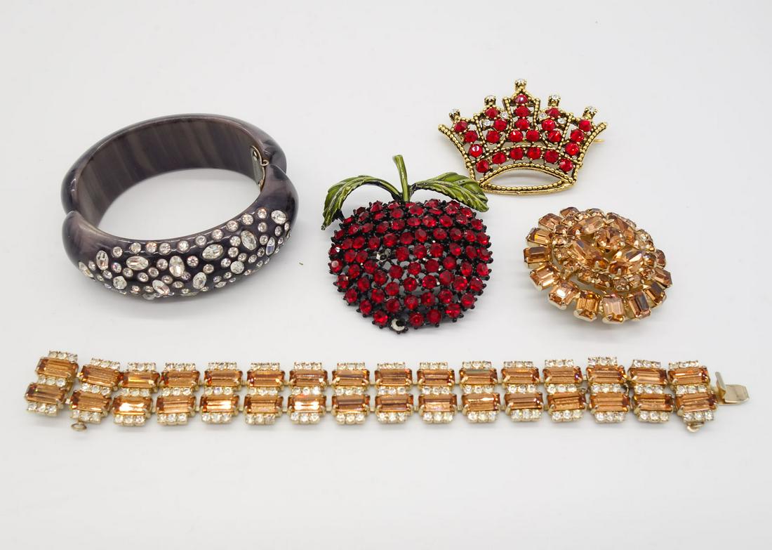 Vintage Mid Century Lot 5 Weiss Jeweled Brooches, and Bracelet (1 of 3)