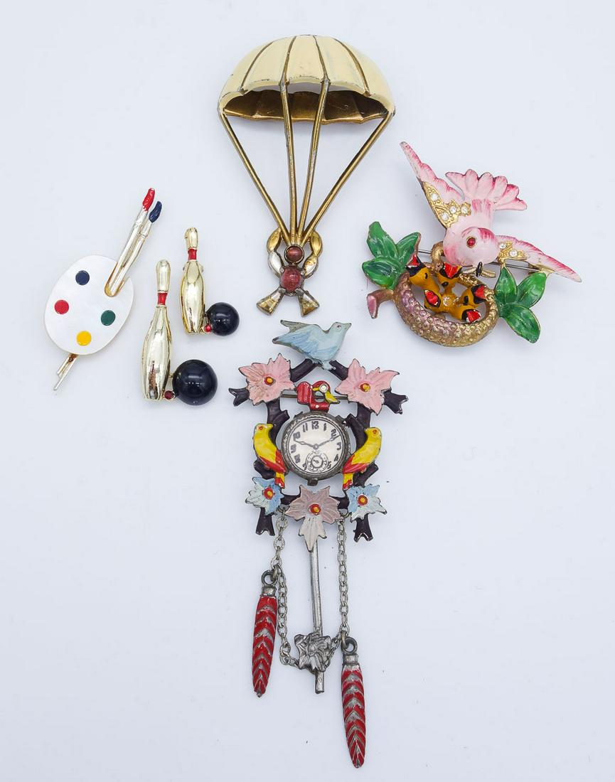 Vintage Group of 6 1940s/50s Whimsical Enamel Brooches incl Mama Bird, Parachute, Cuckoo Clock (1 of 4)