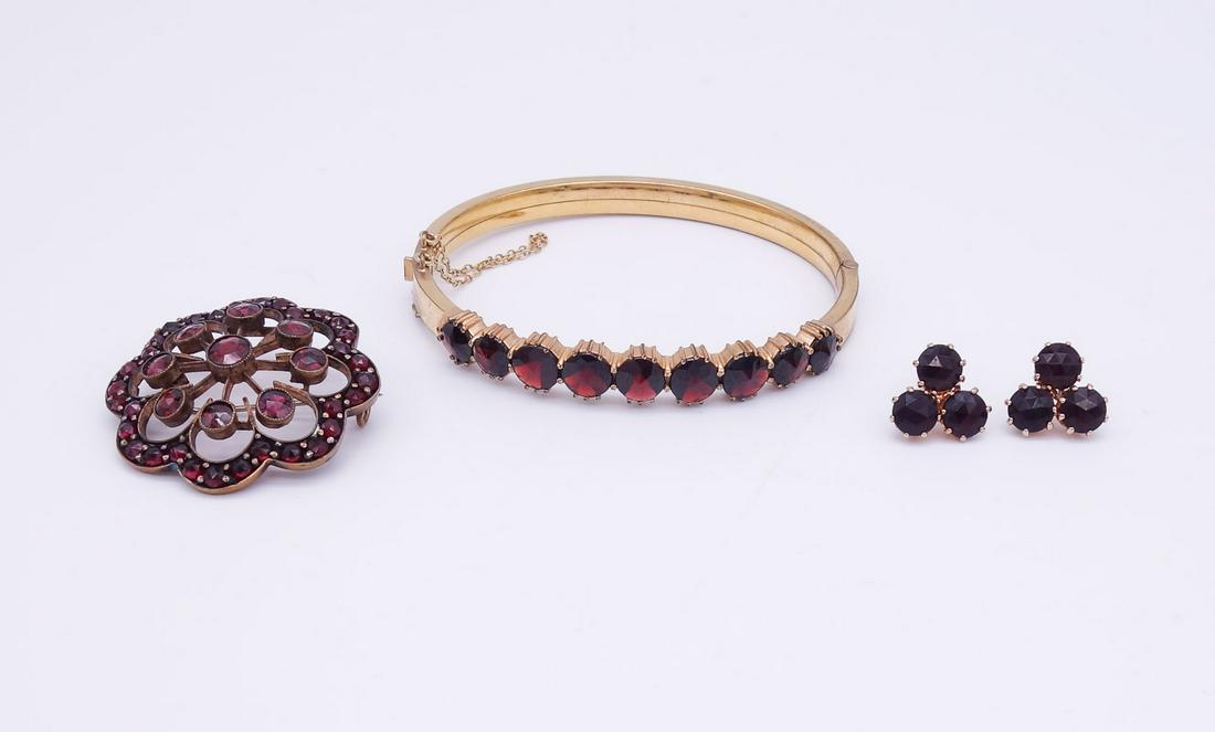 Vintage and Antique Bohemian Garnet Brooch Bracelet Earrings (1 of 5)