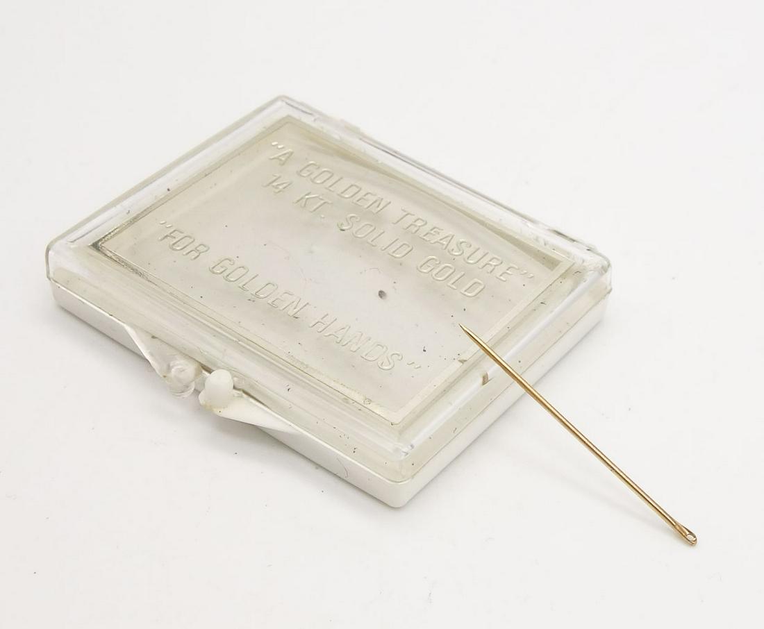 Vintage Cased 14K Solid Gold Sewing Needle "For Golden Hands" (1 of 4)