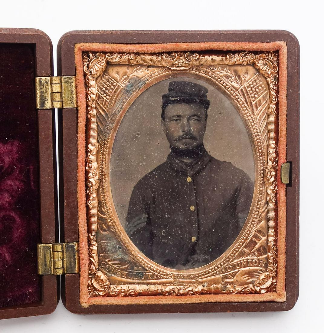 Antique Union Cased 19c Tintype Image of Civil War Soldier Sergeant (1 of 7)