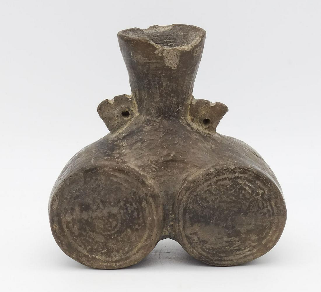 Pre-Columbian Chimu Blackware Pottery Incised Double Circle Vessel (1 of 6)