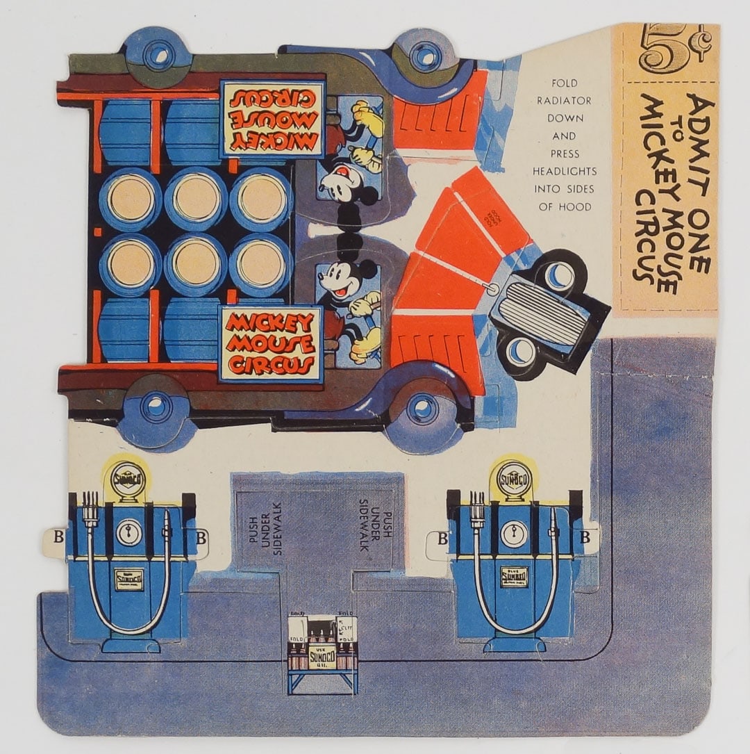 Vintage 4 Piece Lionel Disney Mickey Mouse Circus Train Cardboard Car and Gas Pumps (1 of 4)