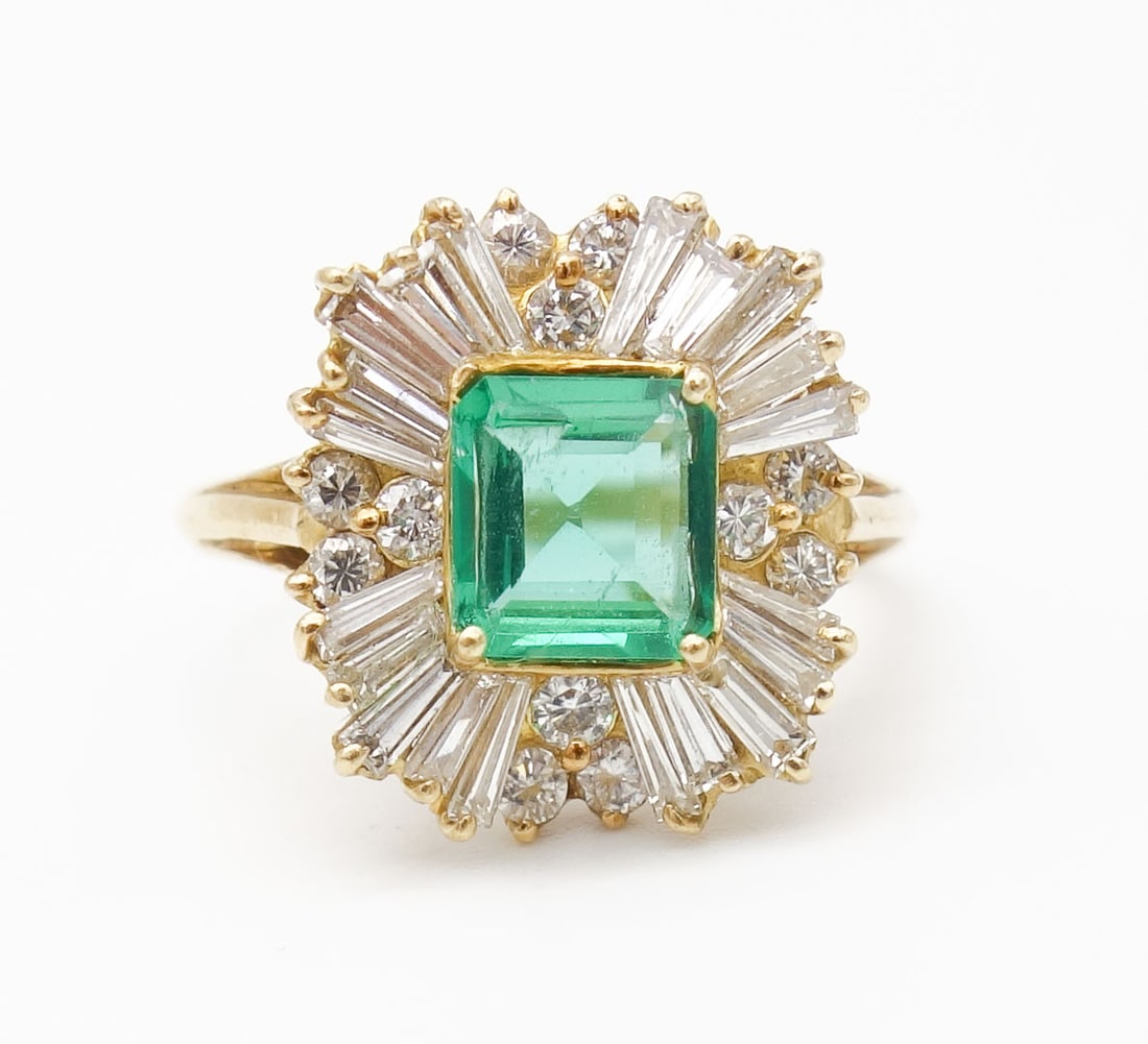 Vintage 18K Gold Diamond Emerald Ladies Ring w GIA Certified Report (1 of 6)