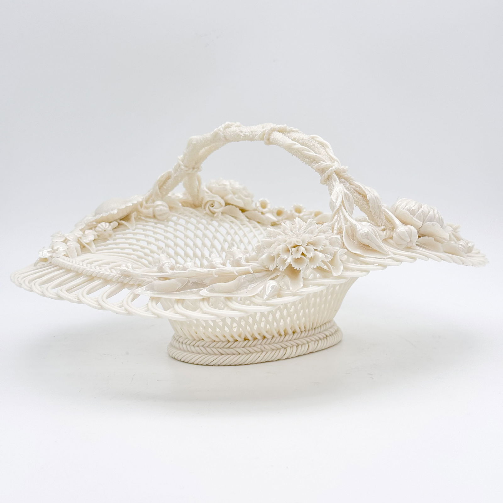 Belleek, Four Strand Henshall's Twig Basket (1 of 17)