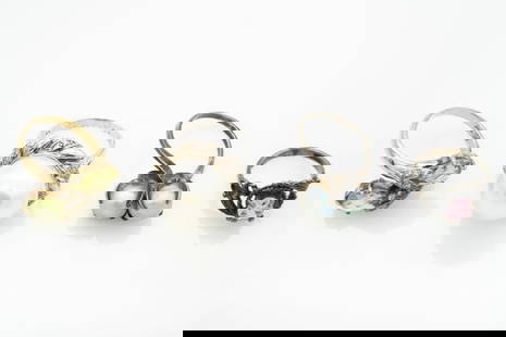Group of 4 Sterling Silver Rings: Lot 4 Group of 4 Sterling Silver Rings Large Pearl Ring Stamped: 925 / MPN Pink Stone Ring Stamped: 925 / THAILAND Green Dual Stone Ring Stamped: [hallmark] / 925 , Dual Pearl Ring Stamped: