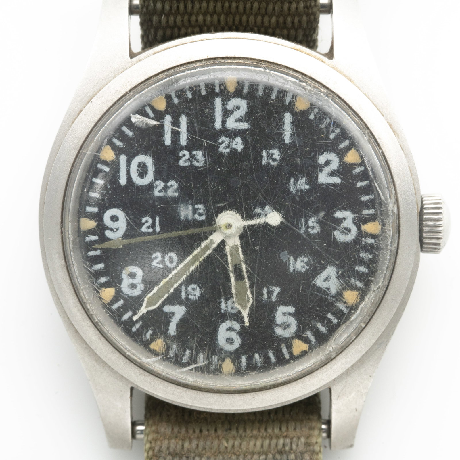 Hamilton Military Wristwatch 46374B: Lot 40 Hamilton Military Wristwatch 46374B Case Back Stamped: WATCH. WRIST GENERAL PURPOSE / MIL-W-46374B / HAMILTON / 6645-CO-952-3767 / MFG. PART NO.38866 / OLA-400-62-0-4845 / MAY 1963 / DISPOSE RA