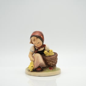 TMK 1 Hummel Figurine, #57/0 "Chick Girl"