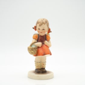 TMK 1 Hummel Figurine, #81 2/0 "School Girl"