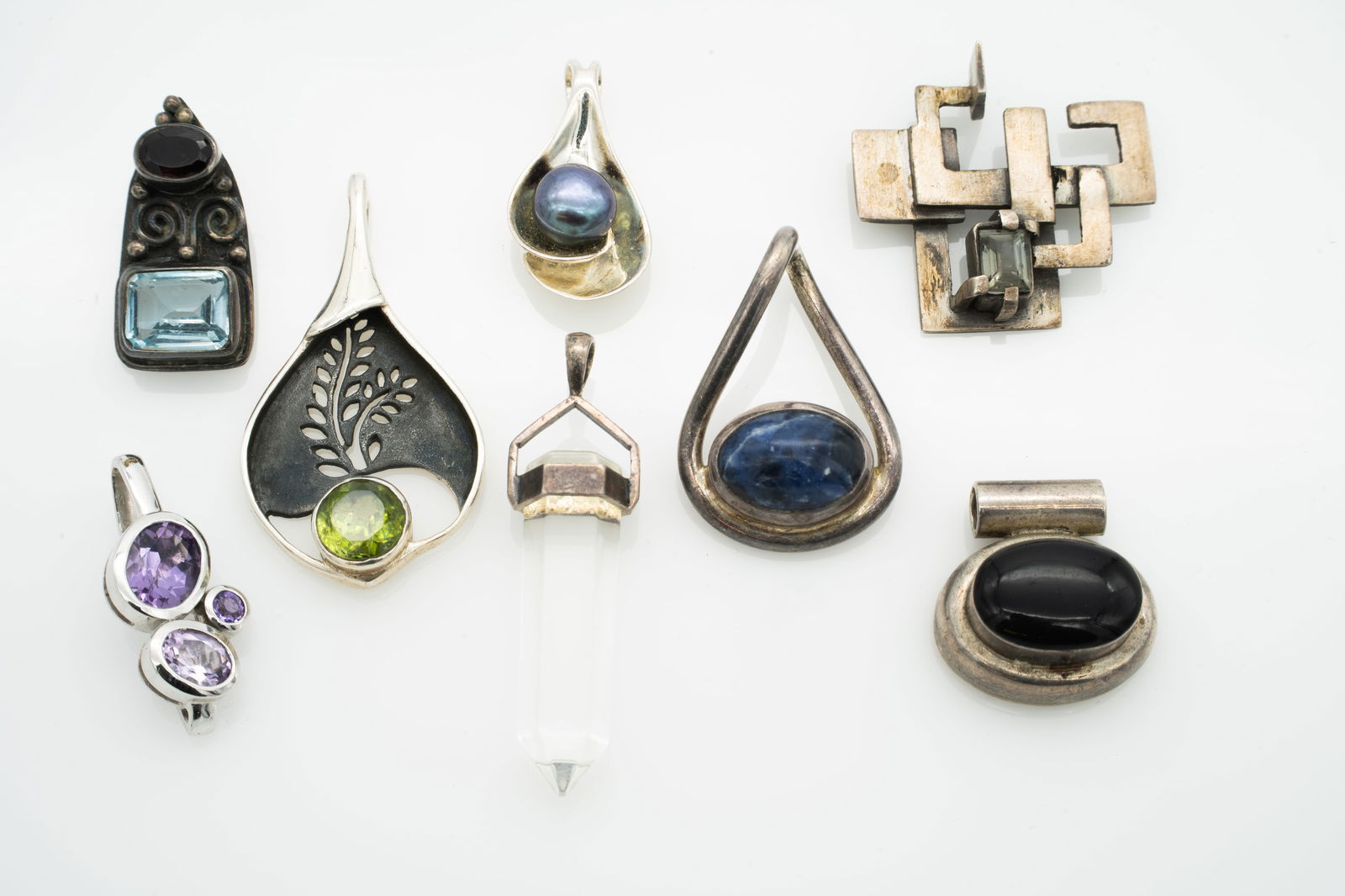 Group of 8 Sterling Silver Pendants Studio (1 of 2)