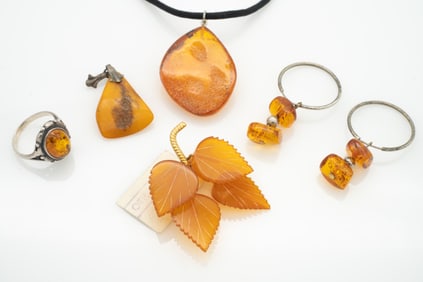 Group of 5 Mixed Amber Jewelry incl Soviet Russian Leaf Brooch