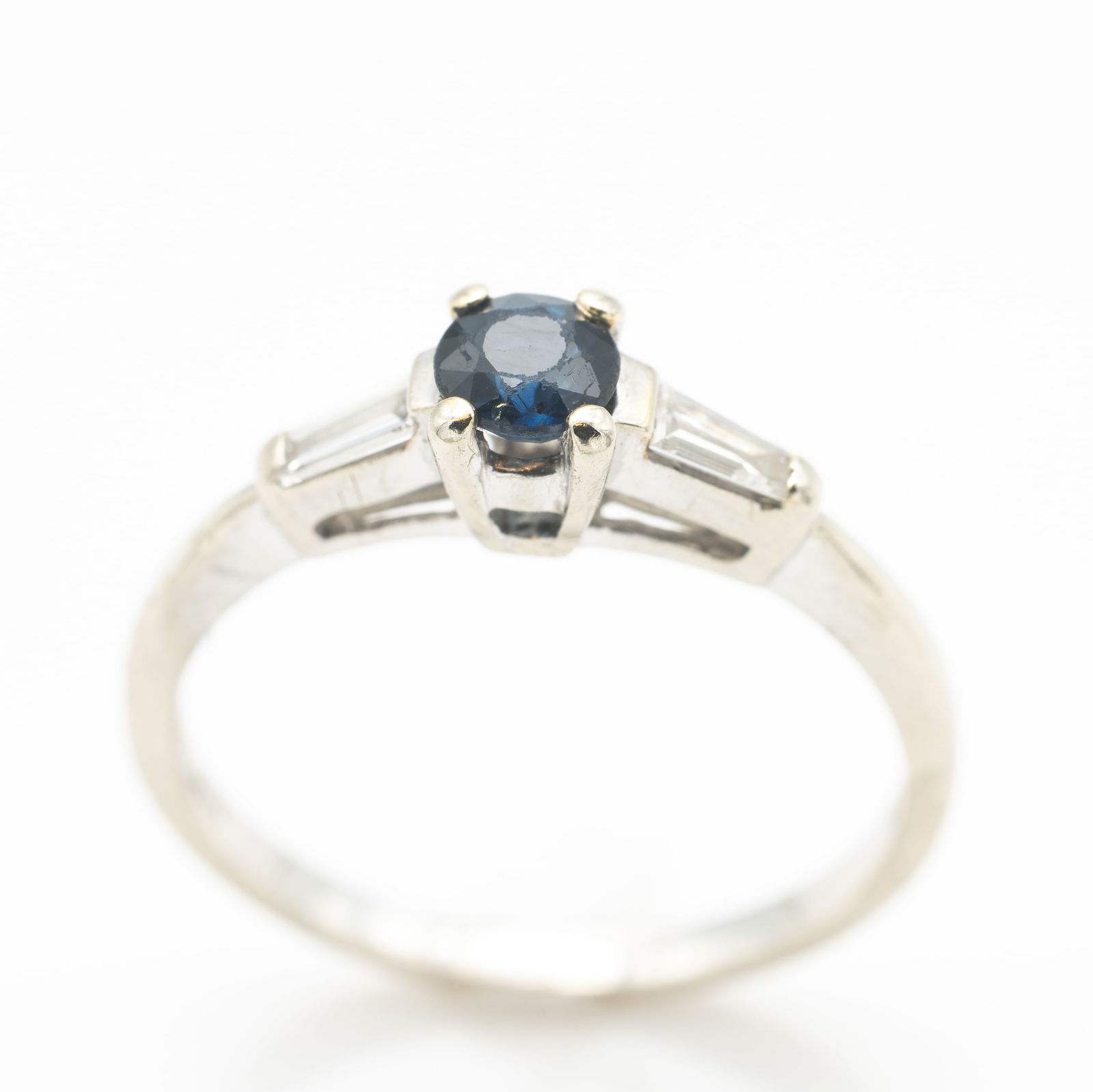 Vintage 14k White Gold, Sapphire Solitaire Diamond Ring, Size 5.9 (1 of 9)