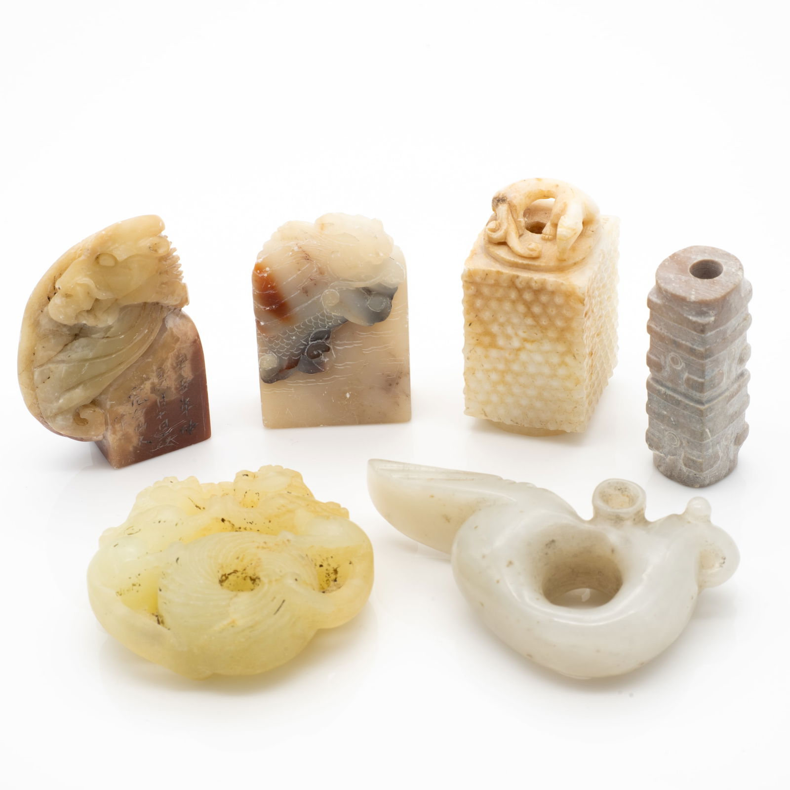 Group of Six Chinese Carved Hardstone Seals, Beads and Pendants (1 of 8)